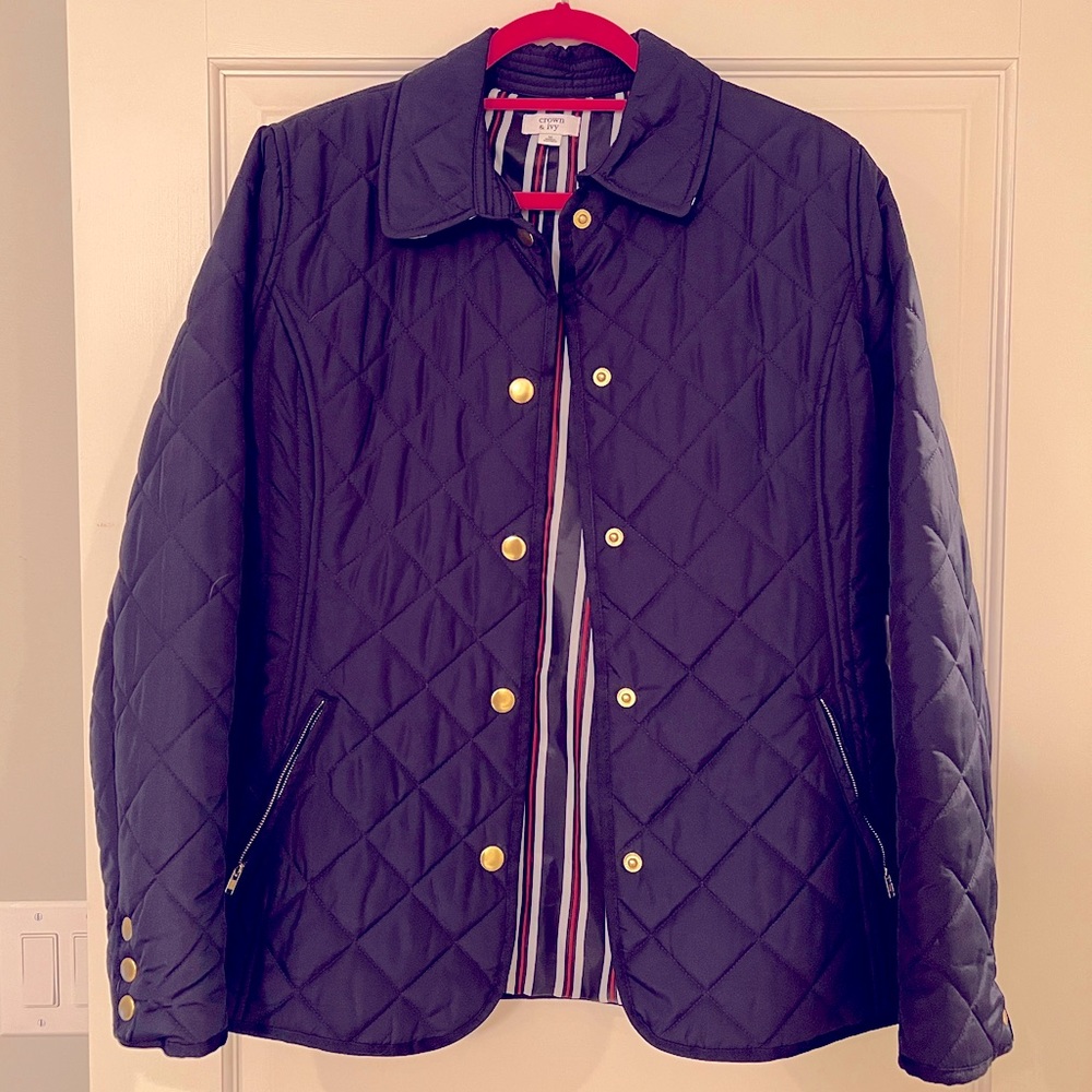 Crown & Ivy coat